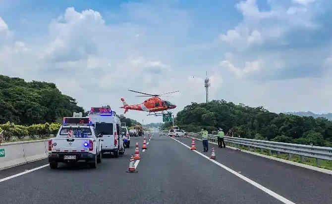 乌兰察布高速公路汽车救援案例